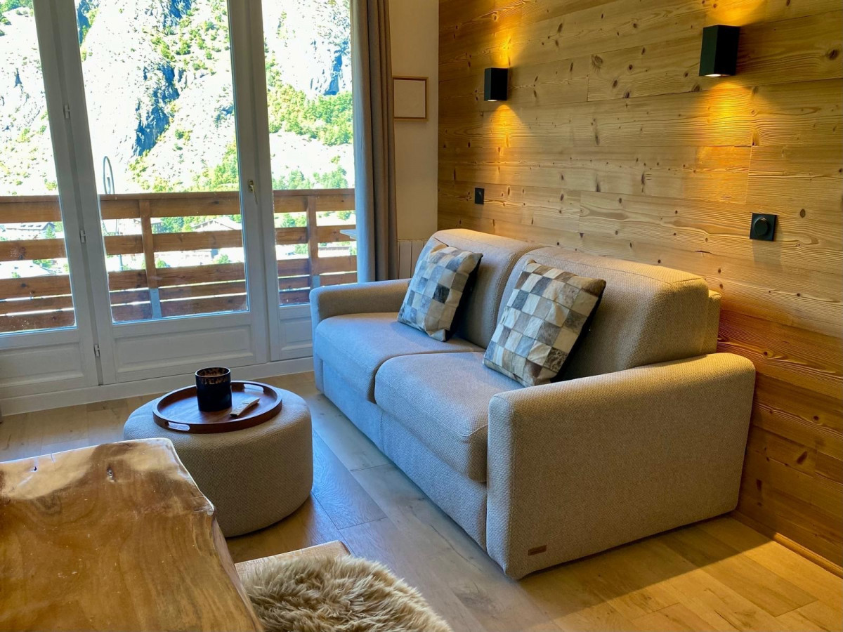 SEJOUR - APPARTEMENT CHALETS DE VALORIA EPIDOTE 13 - LES CHARBONNIERES VALLOIRE - VALLOIRE RESERVATIONS SEJOUR - APPARTEMENT CHALETS DE VALORIA EPIDOTE 13 - LES CHARBONNIERES VALLOIRE - VALLOIRE RESERVATIONS