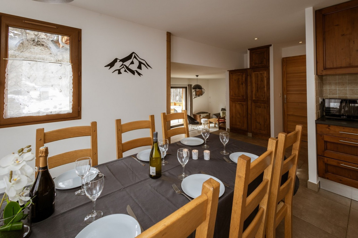 SEJOUR CUISINE - CHALET LOVA - MOULIN BENJAMIN VALLOIRE SEJOUR CUISINE - CHALET LOVA - MOULIN BENJAMIN VALLOIRE