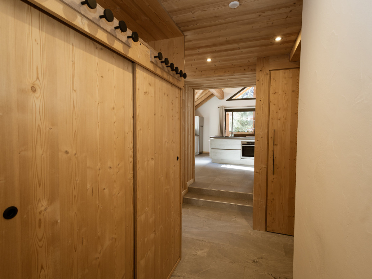 ENTREE - CHALET LE STRATO 1 - VALLOIRE CENTRE ENTREE - CHALET LE STRATO 1 - VALLOIRE CENTRE