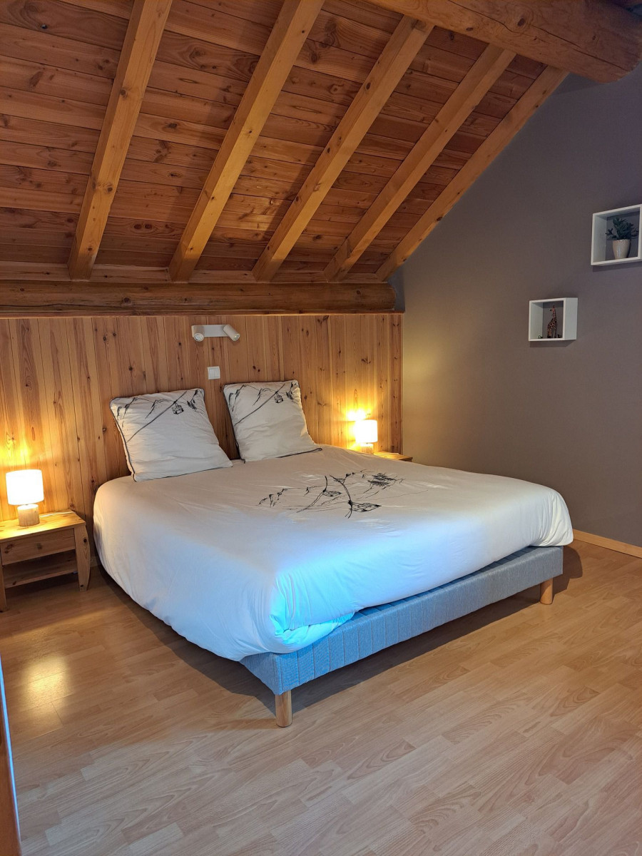 CHAMBRE - CHALET AU BOIS JOLI - LE SERROZ - VALLOIRE RESERVATIONS CHAMBRE - CHALET AU BOIS JOLI - LE SERROZ - VALLOIRE RESERVATIONS