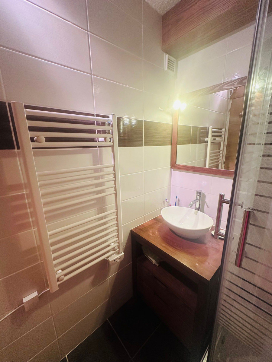 SALLE D'EAU - STUDIO ALTAIR 117 - VALLOIRE CENTRE LE CLOS DES ETOILES