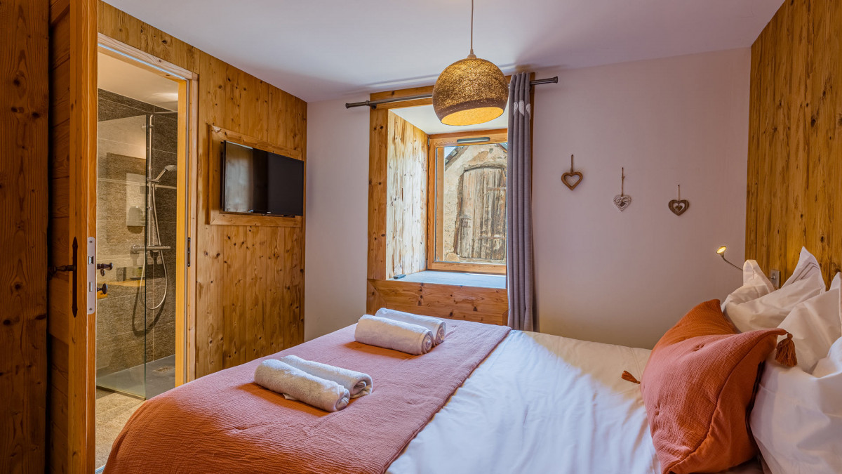 CHAMBRE 1 - APPARTEMENT LE REFUGE - CLOS FONTAINE - VALLOIRE LE COL