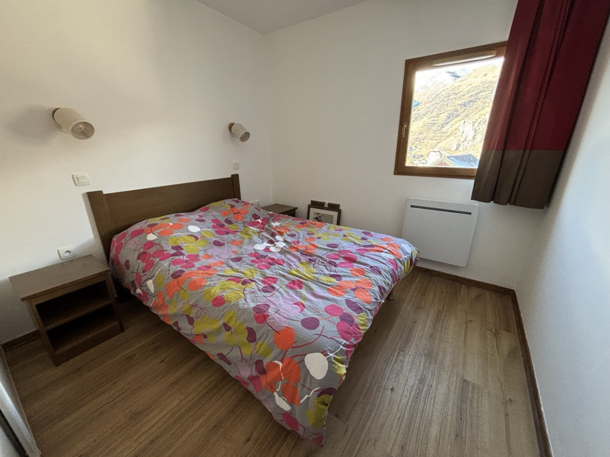 CHAMBRE DOUBLE - APPARTEMENT CHALETS DE VALORIA AZURITE 02 - LES CHARBONNIERES VALLOIRE