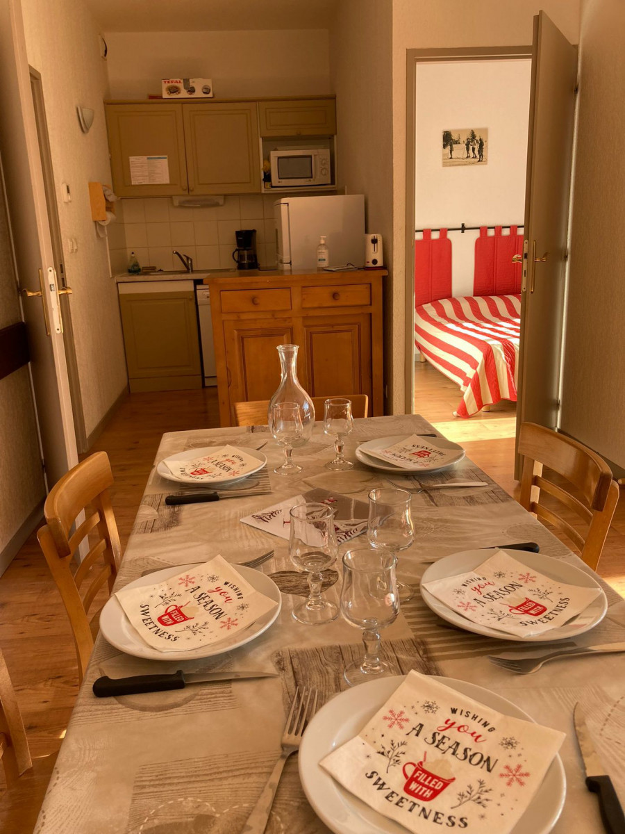 COIN REPAS - APPARTEMENT HAMEAU DE VALLOIRE 403 - VALLOIRE LES CHOSEAUX VILLE 