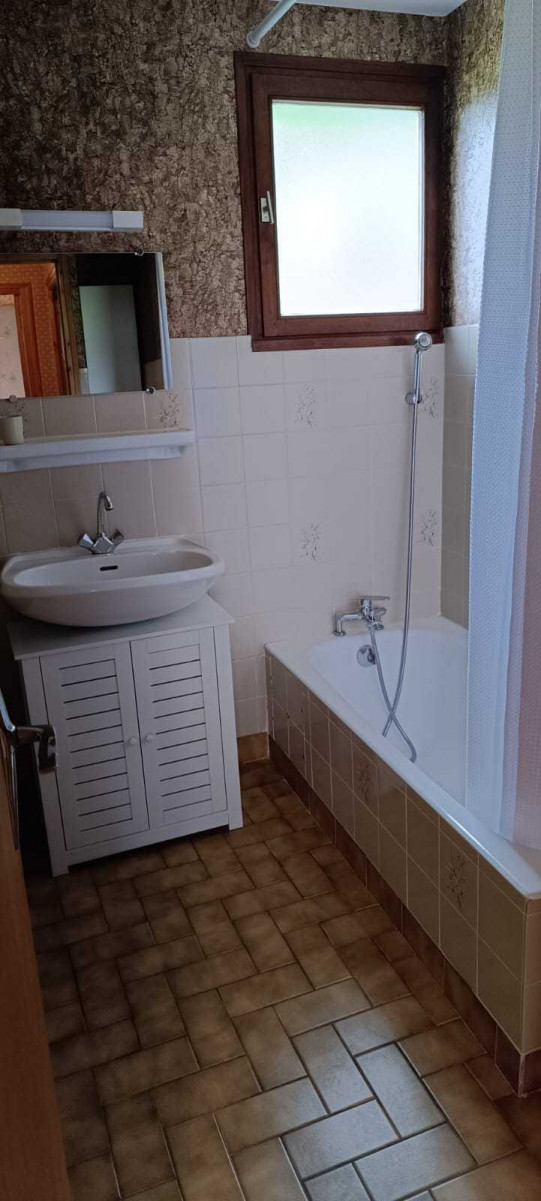 SALLE DE BAINS - APPARTEMENT LES BALCONS DU PONTET 4 - VALLOIRE LE PONTET SALLE DE BAINS - APPARTEMENT LES BALCONS DU PONTET 4 - VALLOIRE LE PONTET