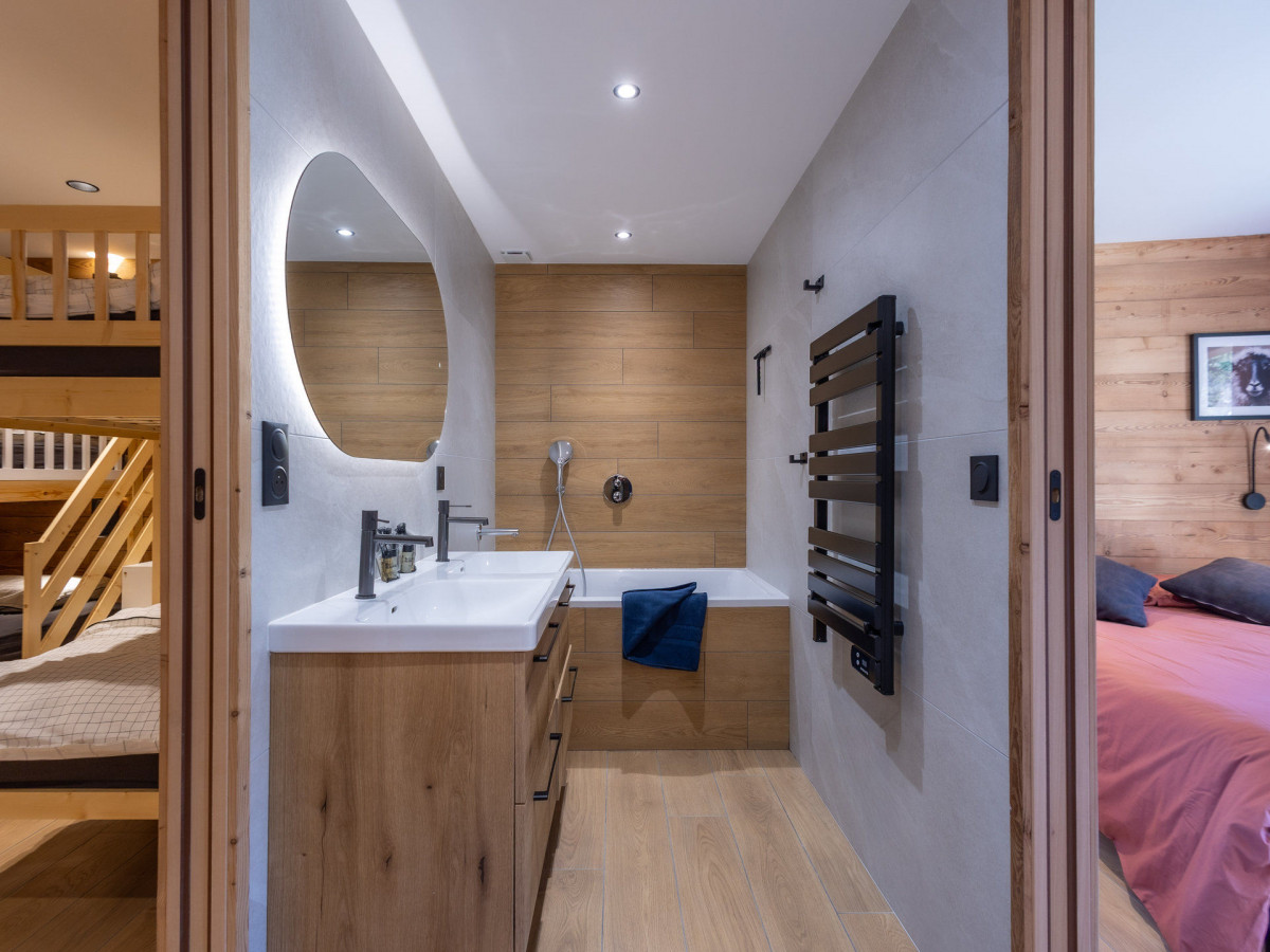 SALLE BAINS - CHALET ESKIMO - CHOSEAUX VILLE VALLOIRE - VALLOIRE RESERVATIONS