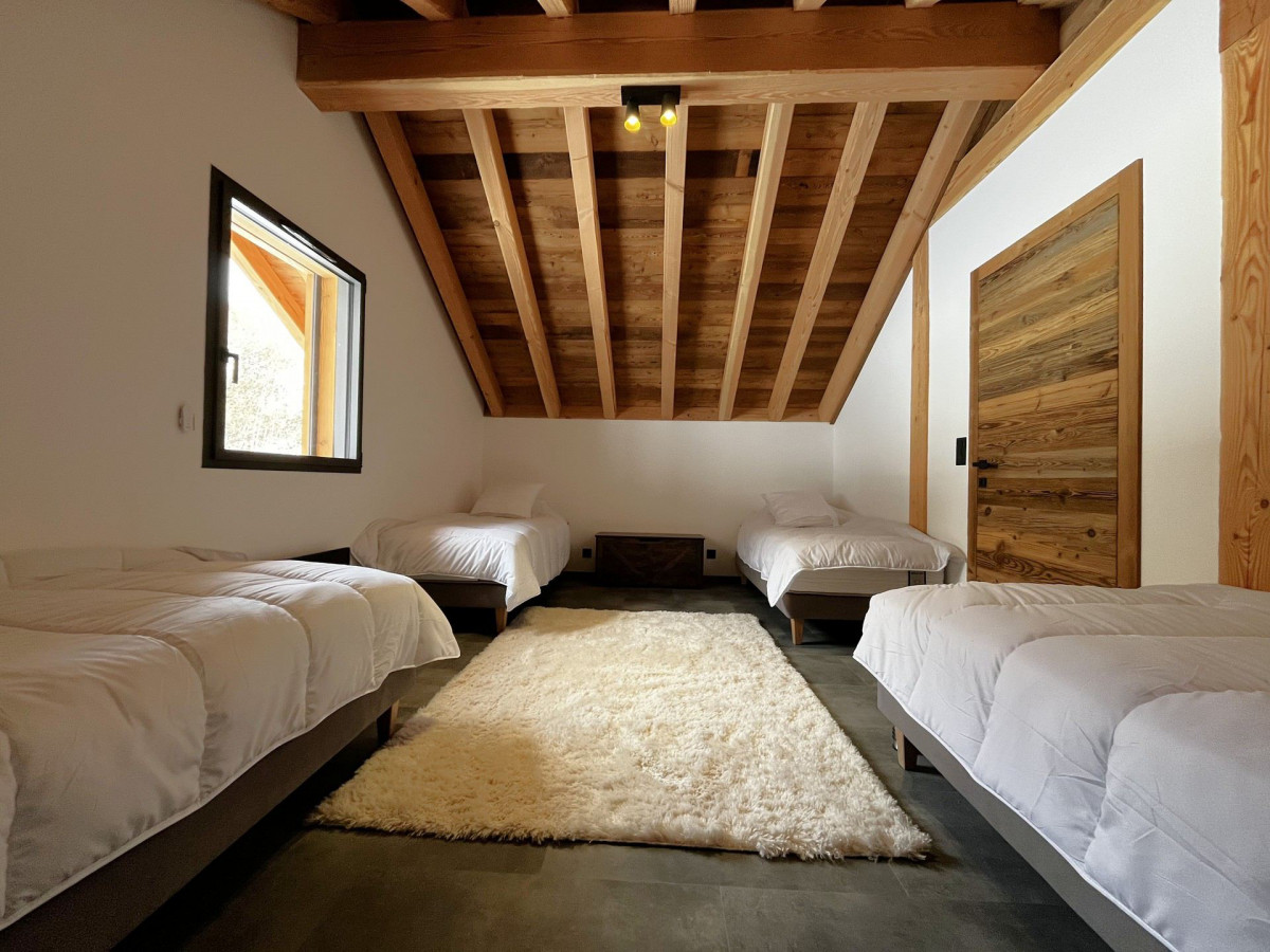 CHAMBRE 5 - CHALET L'OREE - VALLOIRE LA RUAZ - VALLOIRE RESERVATIONS