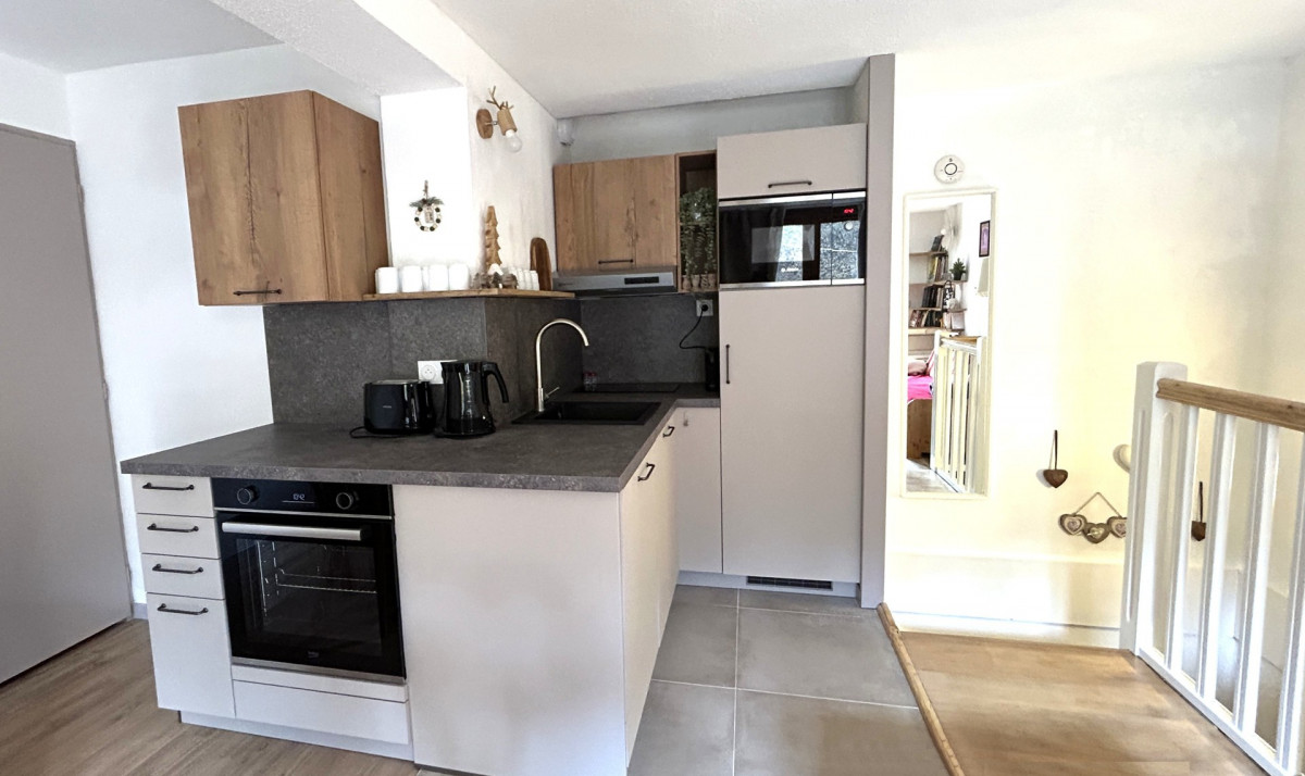 CUISINE- HAMEAU DE VALLOIRE APPARTEMENT 201 - VALLOIRE LES CHOSEAUX