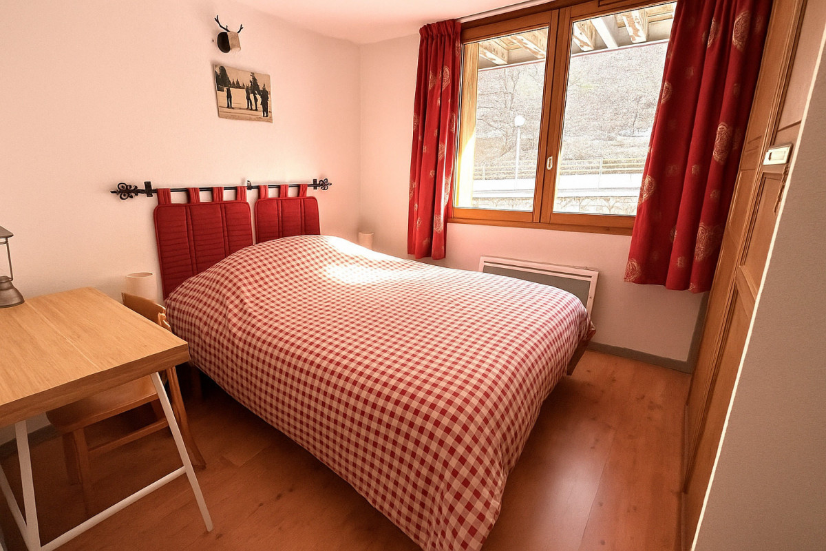 CHAMBRE 1 - HAMEAU DE VALLOIRE APPARTEMENT 201 - VALLOIRE LES CHOSEAUX
