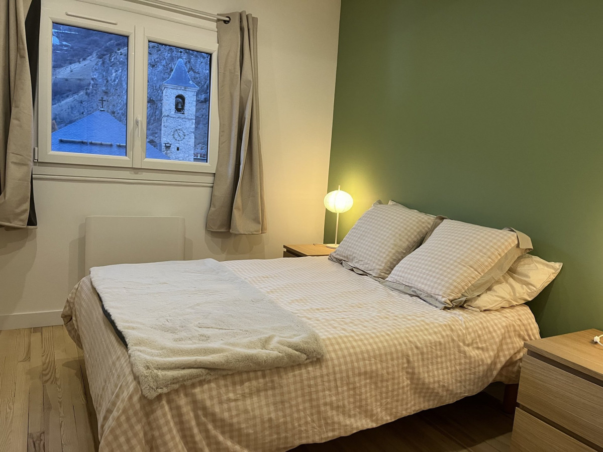 CHAMBRE 1- APPARTEMENT ROYAL NEIGE 24  - VALLOIRE CENTRE