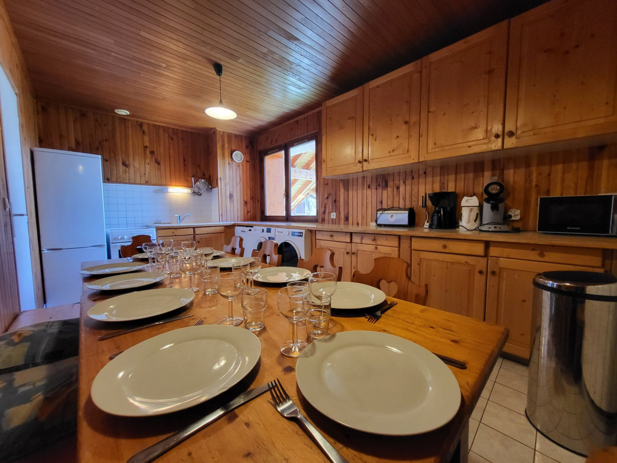 CUISINE SEJOUR - APPARTEMENT CHALET PIERROT N°2 - VALLOIRE CENTRE CUISINE SEJOUR - APPARTEMENT CHALET PIERROT N°2 - VALLOIRE CENTRE