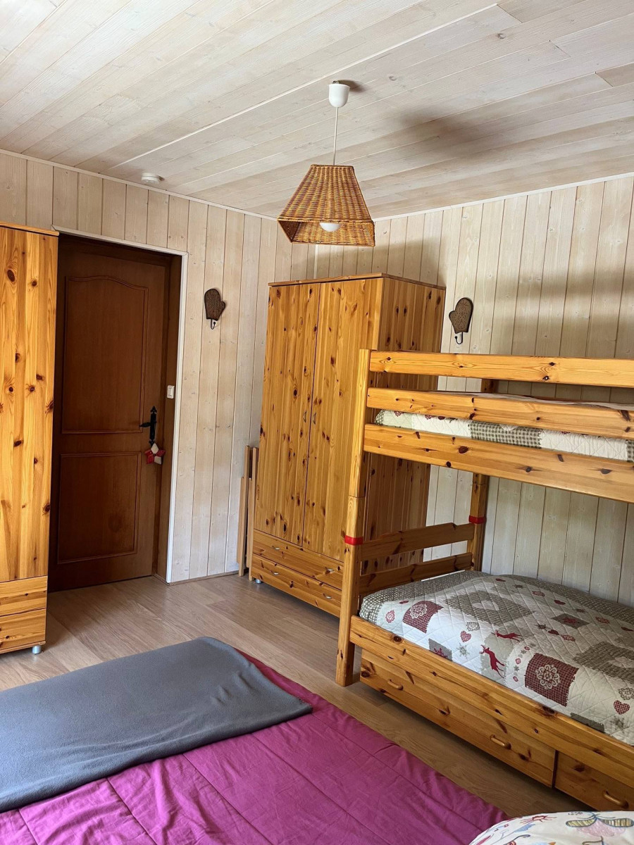 CHAMBRE - APPARTEMENT CREY DU QUART N°18 - VALLOIRE CENTRE - VALLOIRE RESERVATIONS CHAMBRE - APPARTEMENT CREY DU QUART N°18 - VALLOIRE CENTRE - VALLOIRE RESERVATIONS