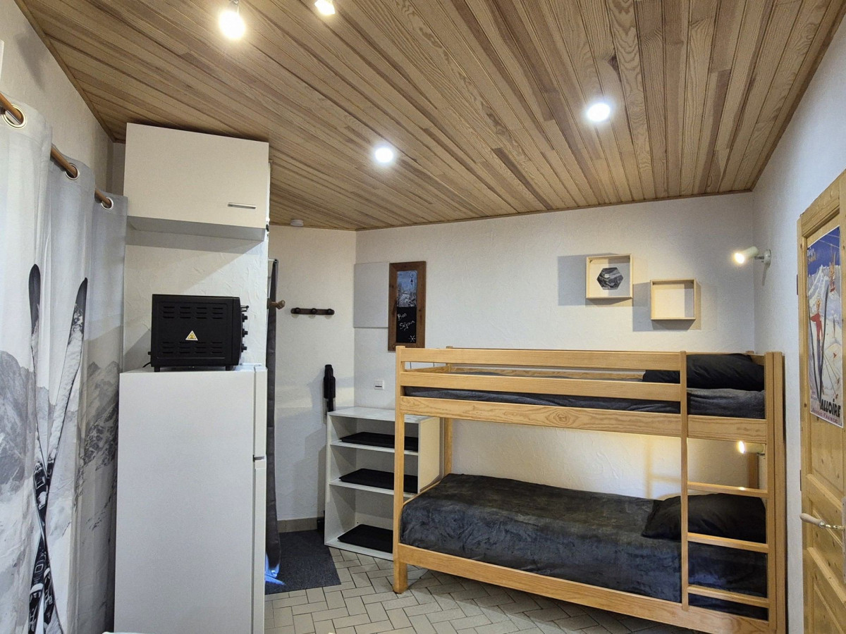COIN NUIT - APPARTEMENT LE THYMEL 70 - VALLOIRE LES VERNEYS - VALLOIRE RESERVATIONS COIN NUIT - APPARTEMENT LE THYMEL 70 - VALLOIRE LES VERNEYS - VALLOIRE RESERVATIONS