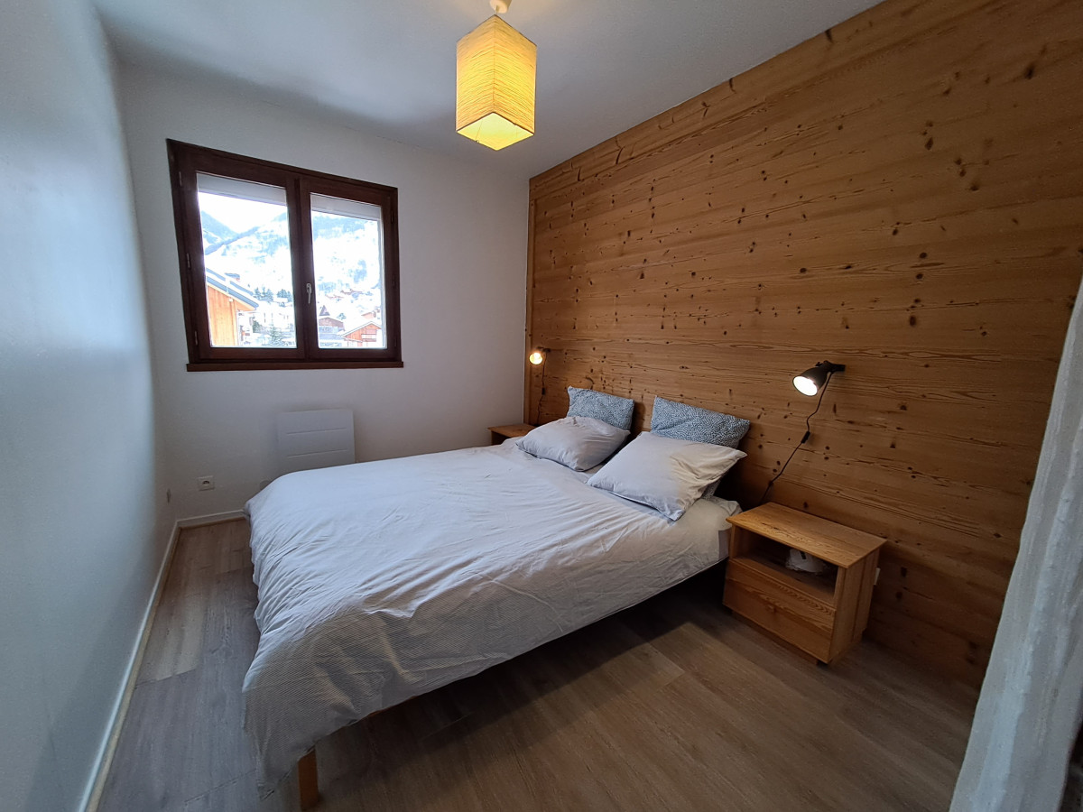 CHAMBRE - APPARTEMENT ROCHEVERT - VALLOIRE CENTRE 