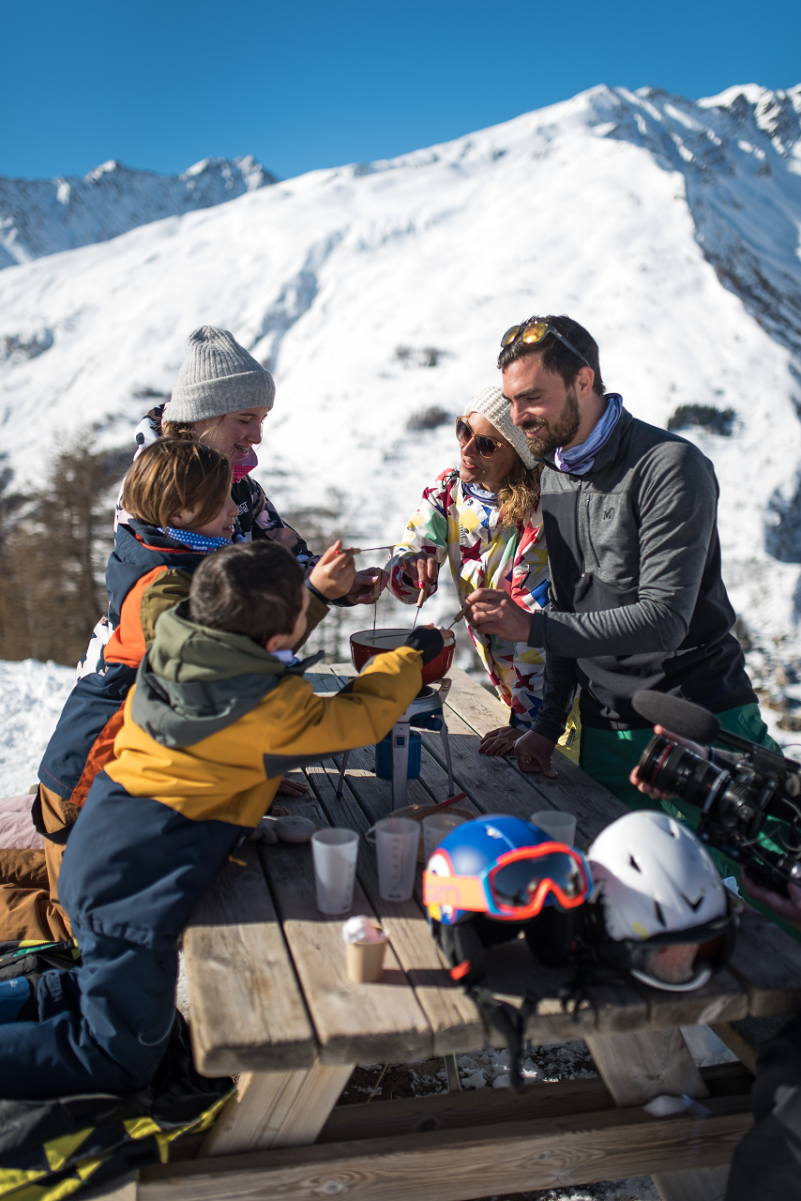 Printemps du ski Valloire - ski gratuit enfant promo avril Valloire