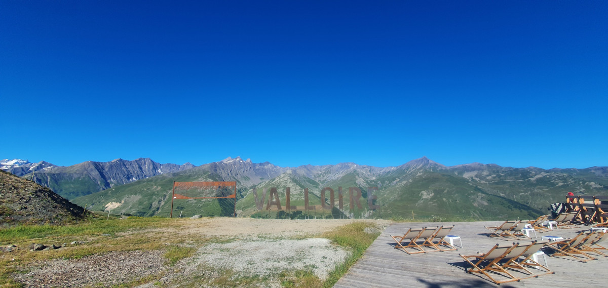 Restaurant l'Alp de Zelie à tarif préférentiel avec une location meublée - Valloire Réservations