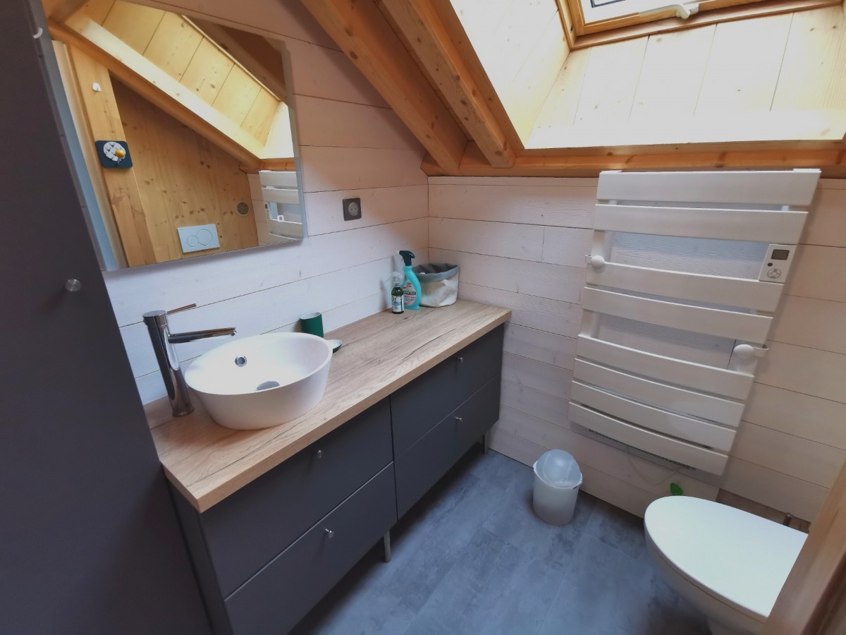 BATHROOM - CHALET DE PIEWO - VALLOIRE MOULIN BENJAMIN - VALLOIRE RESERVATIONS