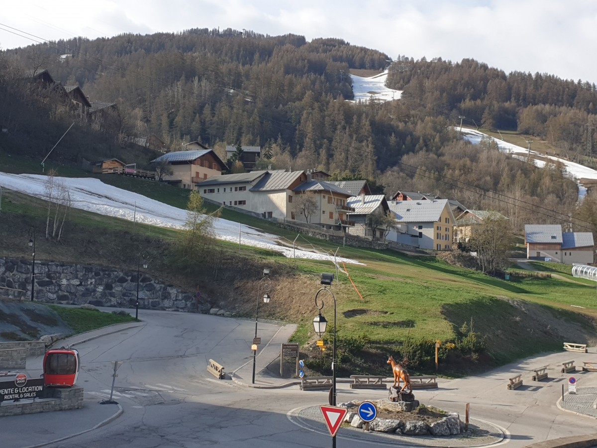 VUE - APPARTEMENT ROCHECHATEAU 37- VALLOIRE CENTRE 
