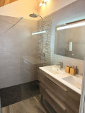 SALLE D'EAU- APPARTEMENT TERRASSES DES CHOSEAUX D4 - CHOSEAUX VILLE VALLOIRE