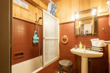 SALLE DE BAINS - APPARTEMENT CORDEE 7 - VALLOIRE CENTRE