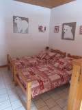 CHAMBRE 2 - APPARTEMENT LES AGNEAUX - VALLOIRE LES CHOSEAUX VILLE 