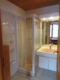 SALLE D'EAU - APPARTEMENT LES AGNEAUX - VALLOIRE LES CHOSEAUX VILLE 