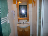 SALLE D'EAU - APPARTEMENT CHALETS DU GALIBIER 1 A5 - VALLOIRE MOULIN BENJAMIN