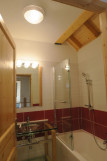 SALLE DE BAIN- APPARTEMENT CHALET DU ROCHER SUITE 15 - VALLOIRE CENTRE 