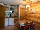 CUISINE - GENTIANE 204  APPARTEMENT HAMEAU DE LA VALLEE D'OR - LES CHARBONNIERES VALLOIRE