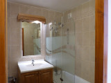 SALLE DE BAINS - GENTIANE 100 APPARTEMENT HAMEAU DE LA VALLEE D'OR - LES CHARBONNIERES VALLOIRE