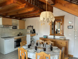COIN REPAS - APPARTEMENT ROCHES FLEURIES B6 - VALLOIRE CENTRE 