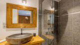 SALLE D'EAU - APPARTEMENT CLOS FONTAINE LE REFUGE - HAMEAU LE COL VALLOIRE