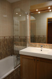 SALLE DE BAIN - APPARTEMENT CHALETS DE LA VALLEE D'OR ASTER 203 - CHARBONNIERES VALLOIRE