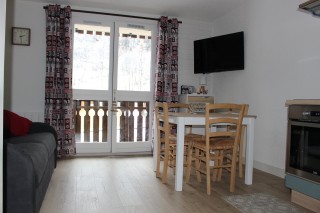 SALON/SALLE A MANGER- STUDIO CRETES 113 - VALLOIRE CENTRE - VALLOIRE RESERVATIONS