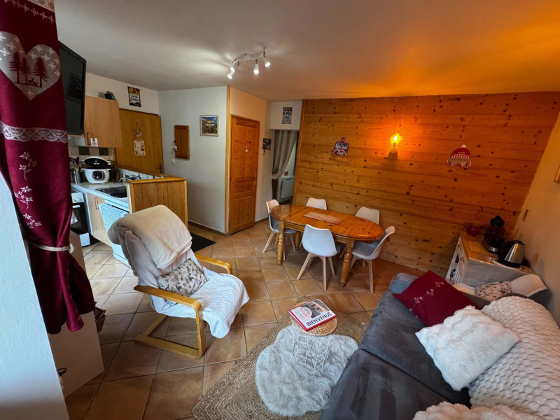 SEJOUR - MAISON LES MARMOTTES - APPARTEMENT RDC - VALLOIRE LA RUAZ - VALLOIRE RESERVATIONS