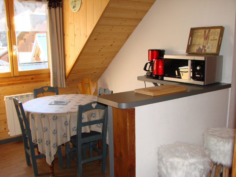 COIN REPAS - STUDIO LES SELLETTES 5 - VALLOIRE CENTRE -VALLOIRE RESERVATIONS COIN REPAS - STUDIO LES SELLETTES 5 - VALLOIRE CENTRE -VALLOIRE RESERVATIONS