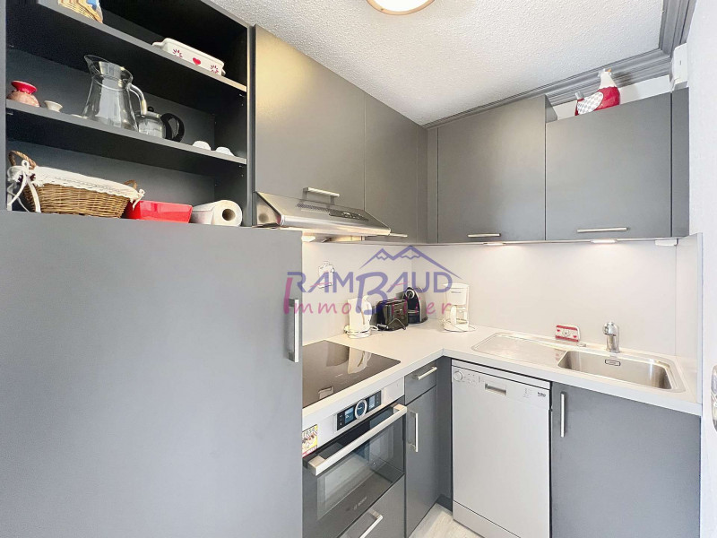 _clients_227345001_photos_100n_37728560