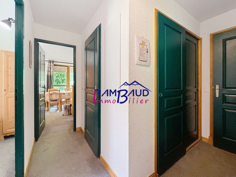 _clients_227345001_photos_12t_37010170