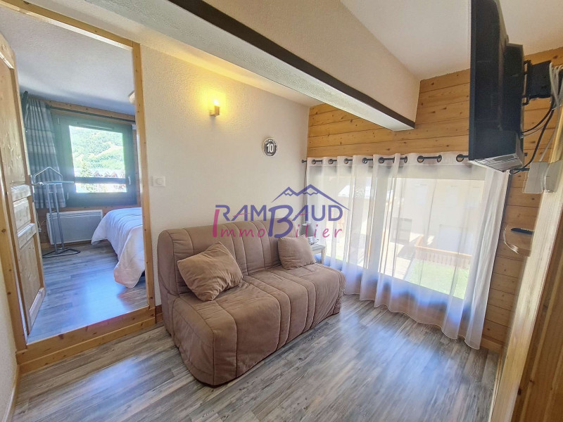 _clients_227345001_photos_157f_37678971