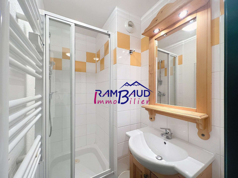 _clients_227345001_photos_162g_37533333