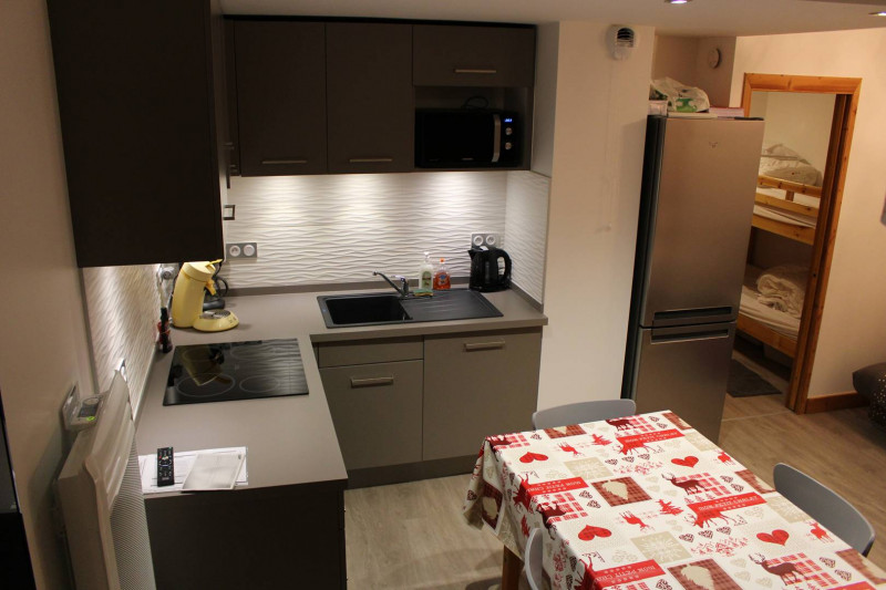 _clients_227345001_photos_164a_33841412