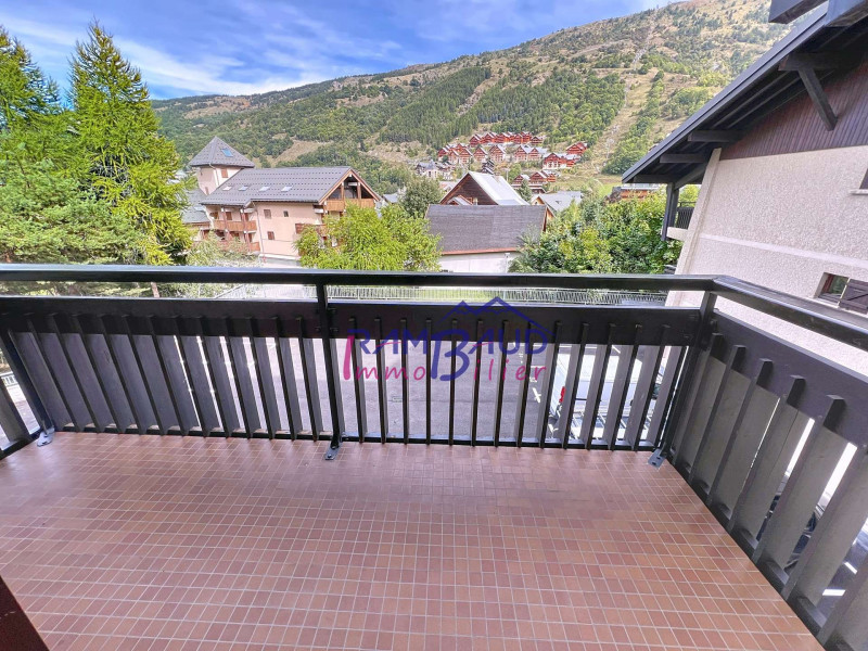 _clients_227345001_photos_176d_37477370