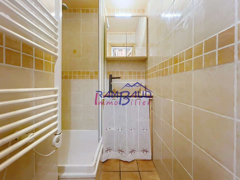 _clients_227345001_photos_17g_38917120