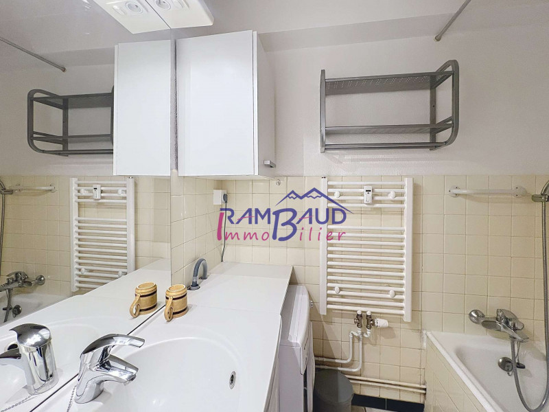 _clients_227345001_photos_284m_37388573