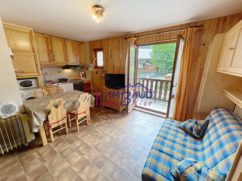 _clients_227345001_photos_52g_36966276