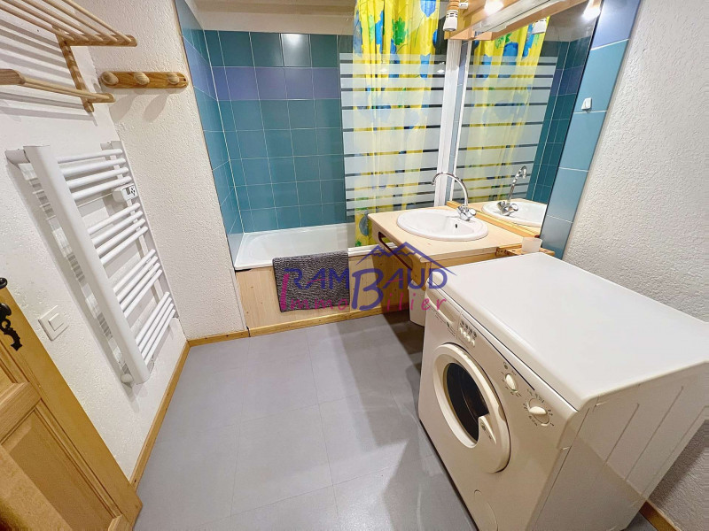 _clients_227345001_photos_62e_37841595