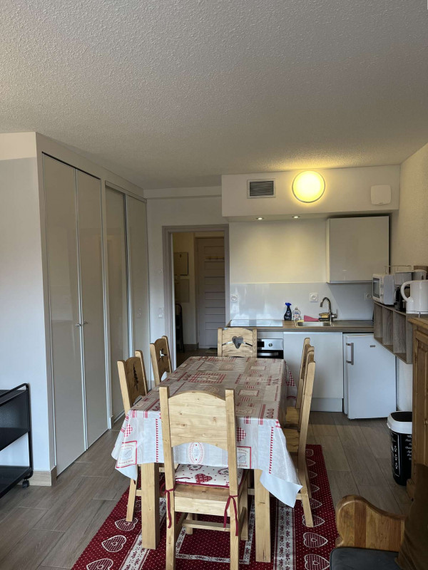 _clients_227345002_photos_106d_37716379