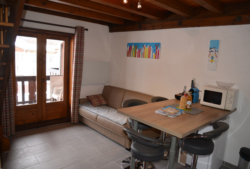 _clients_227345002_photos_12a_35873589 _clients_227345002_photos_12a_35873589