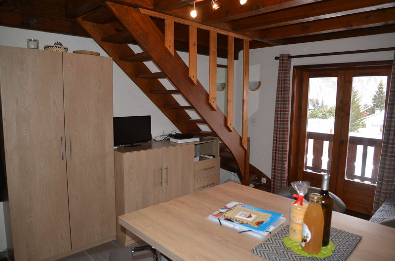 _clients_227345002_photos_12d_37686350