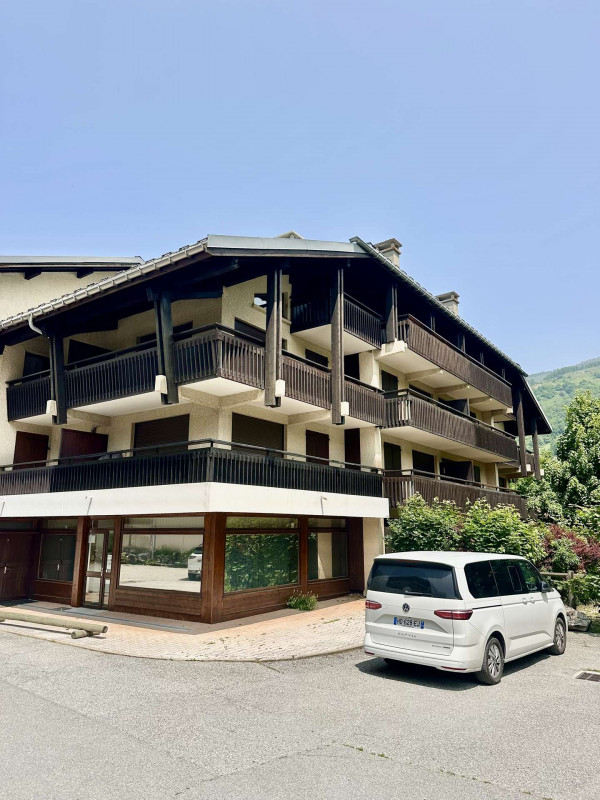 _clients_227345002_photos_140m_37231336